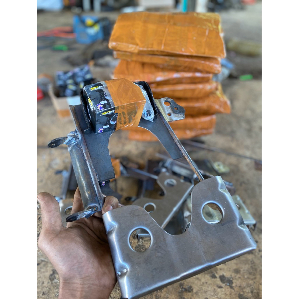 pangkon 2 body cb gl100 tinggal pasang