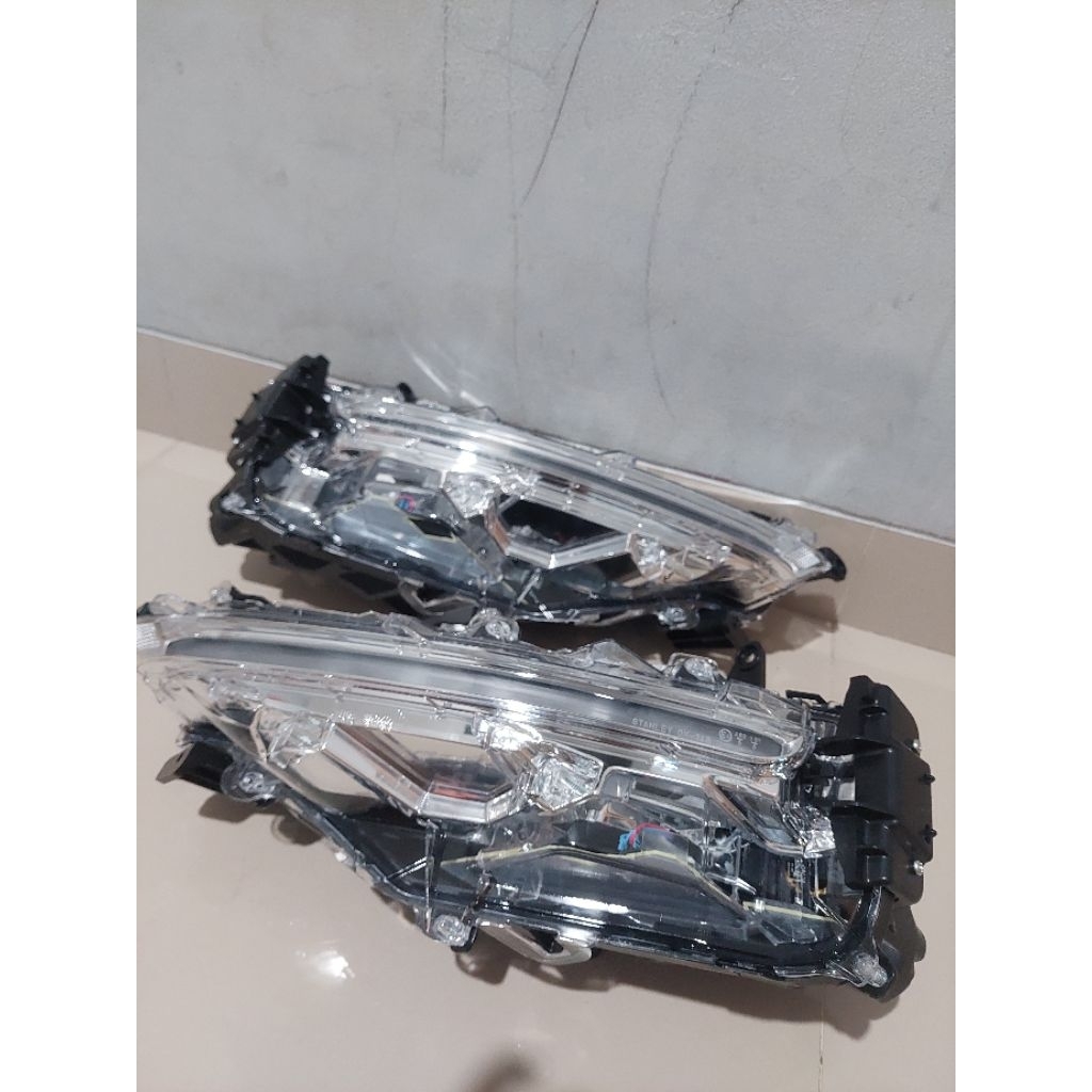 DRL Fortuner Facelift / DRL Fortuner GR / DRL Fortuner 2021-2026 / DRL Legender / DRL Fortuner Legen
