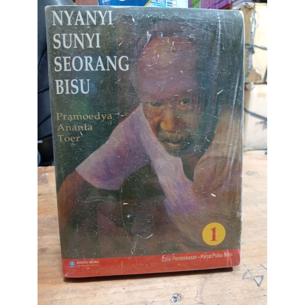 Novel Nyanyi Sunyi Seorang Bisu jilid 1