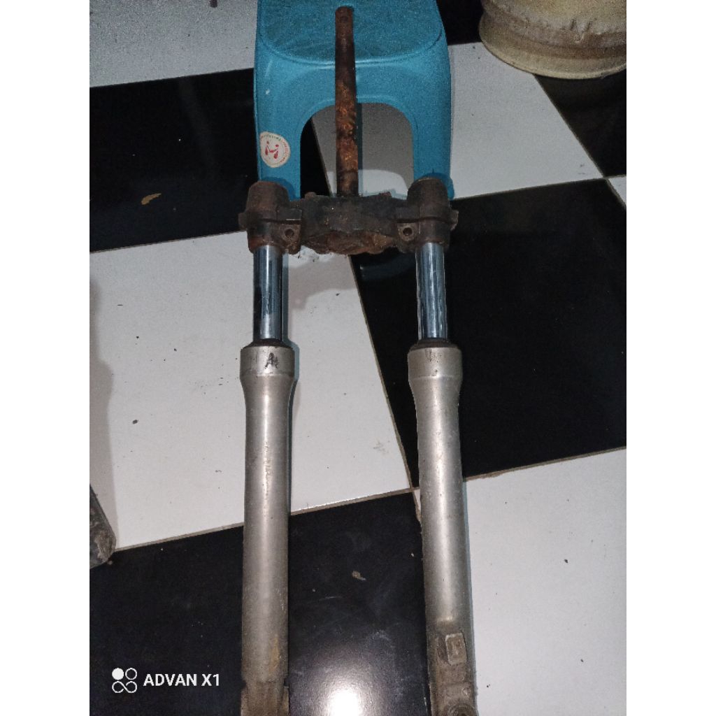 shock depan original suzuki tornado gx