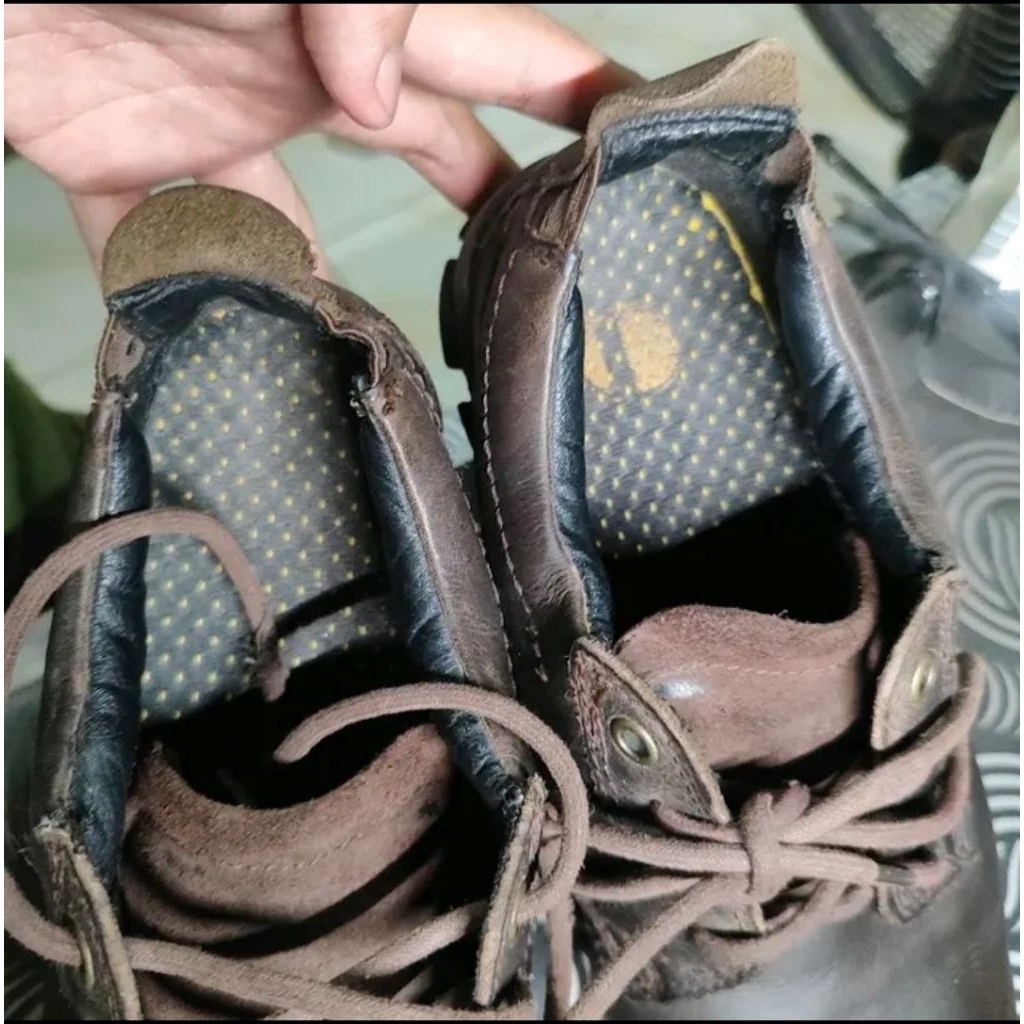 Sepatu Caterpillar Blaxland bekas second engineer shoes size 41