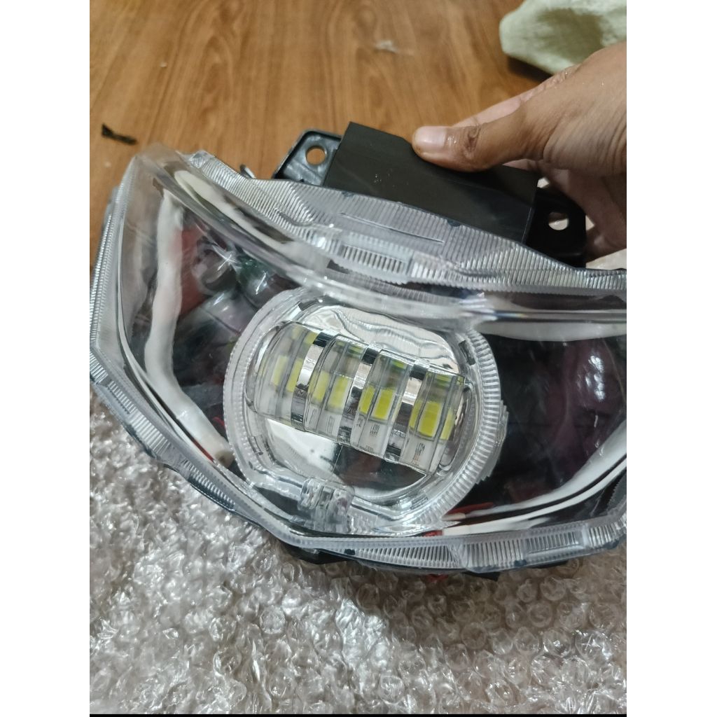 sesuai gamb ya kak kap lampu beat deluxe 2020-2024