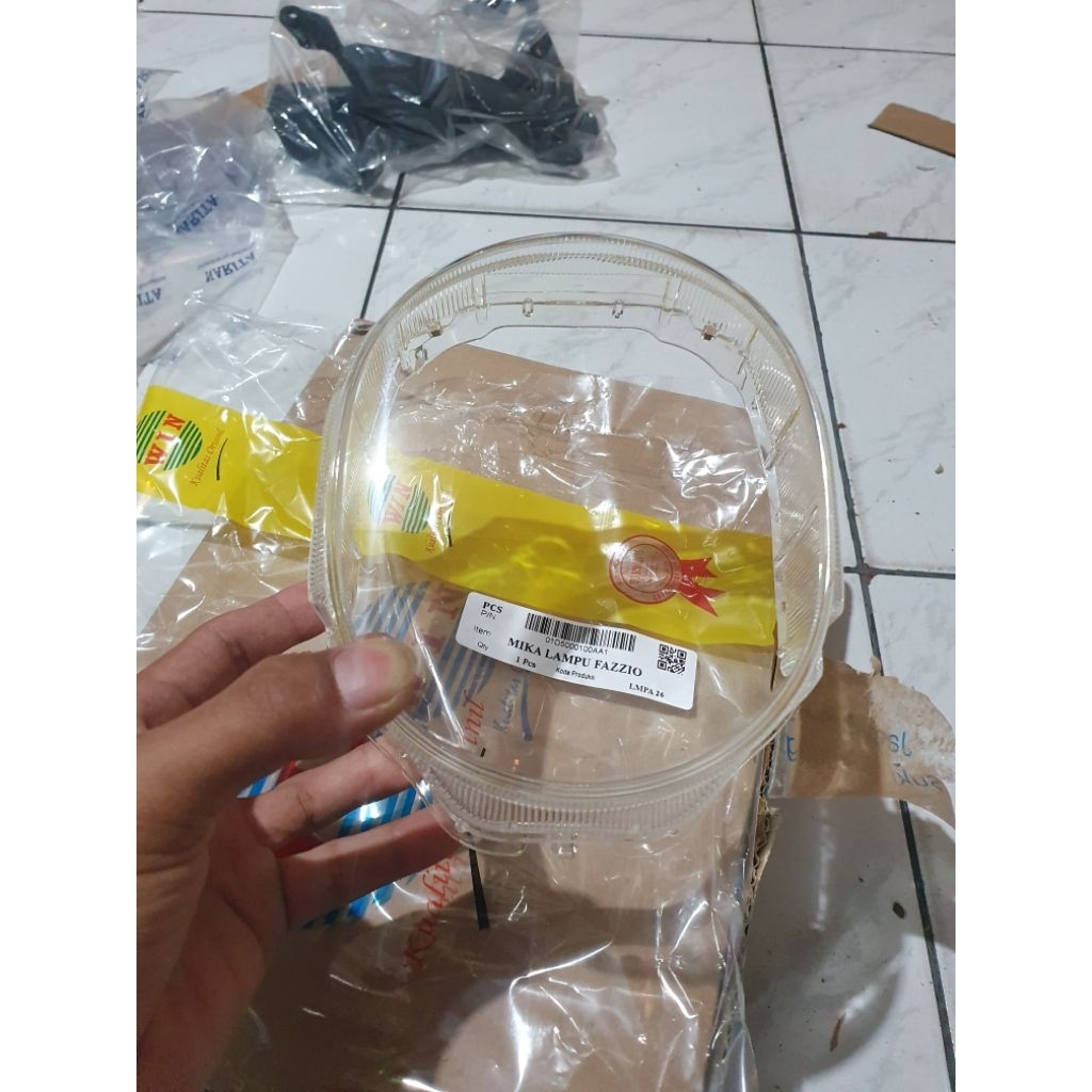 KACA MIKA LAMPU DEPAN YAMAHA FAZIO