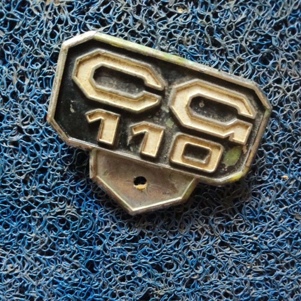 emblem logo tutup kempol aki Honda CG CG110