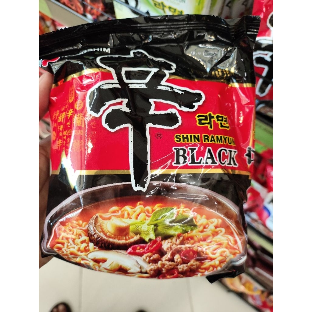 Nongshin shin ramyun black mie jepang 130gram