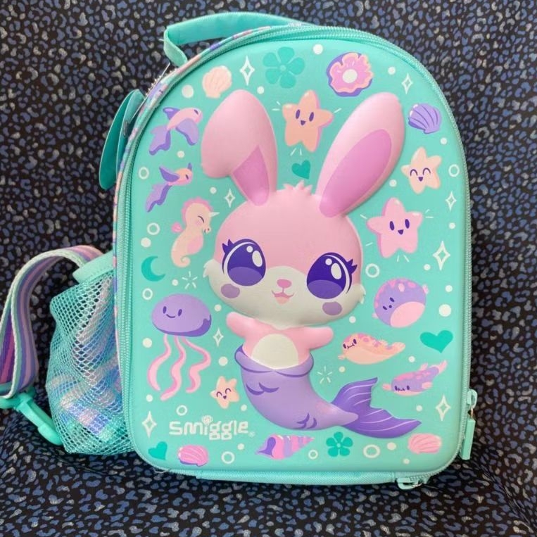 100% New Original Smiggle Curious Hardtop Level Curve dengan Tali /Tas anak / Tas Tk/ Tas Sd