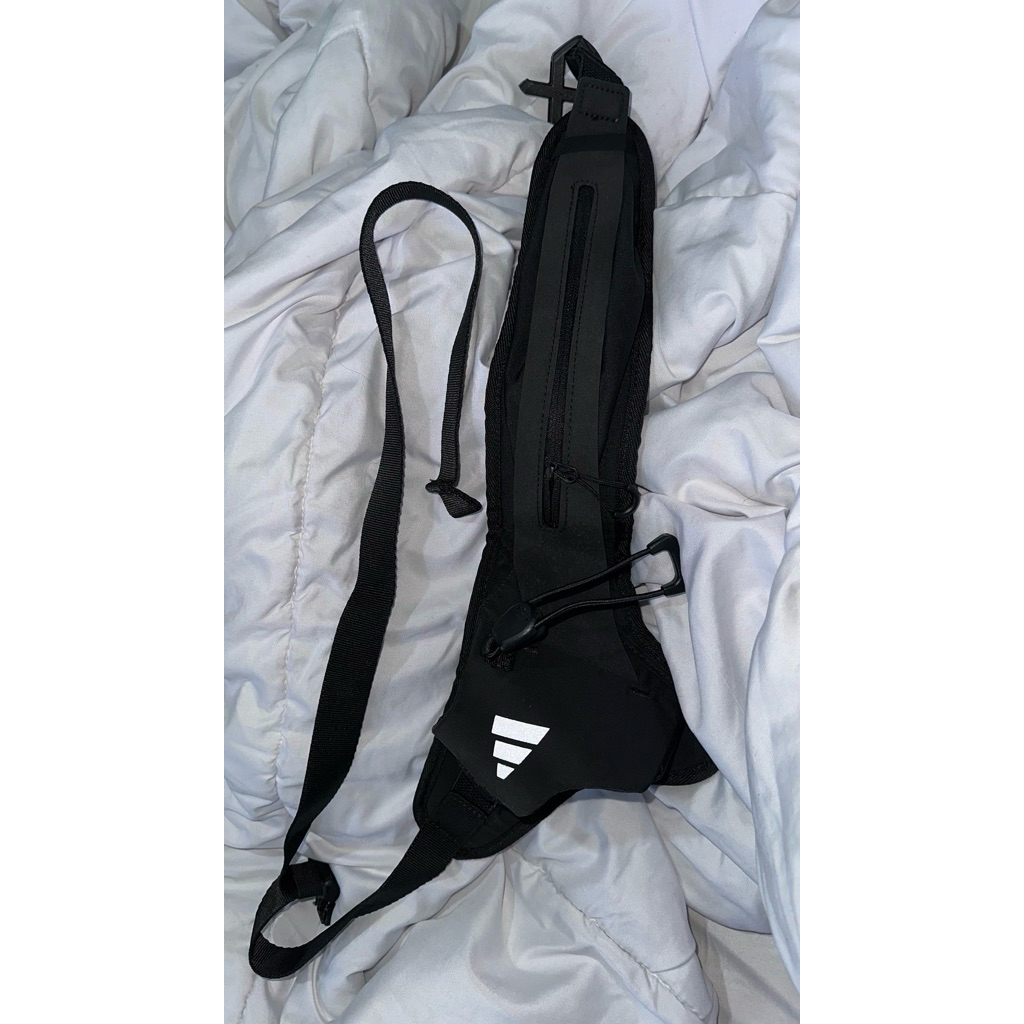 PRELOVED BARU - RUNNING BOTTLE BAG ADIDAS
