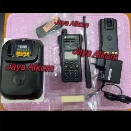 Motorola HT Apx 1000 Second (HT, Antena, Baterai & Charger)