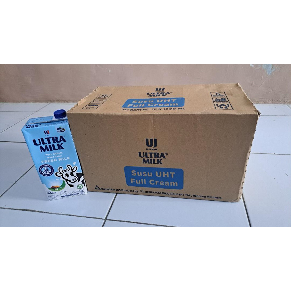 1 Dus Susu UHT Ultra Milk 1 Liter - Segar, Bergizi, Tahan Lama