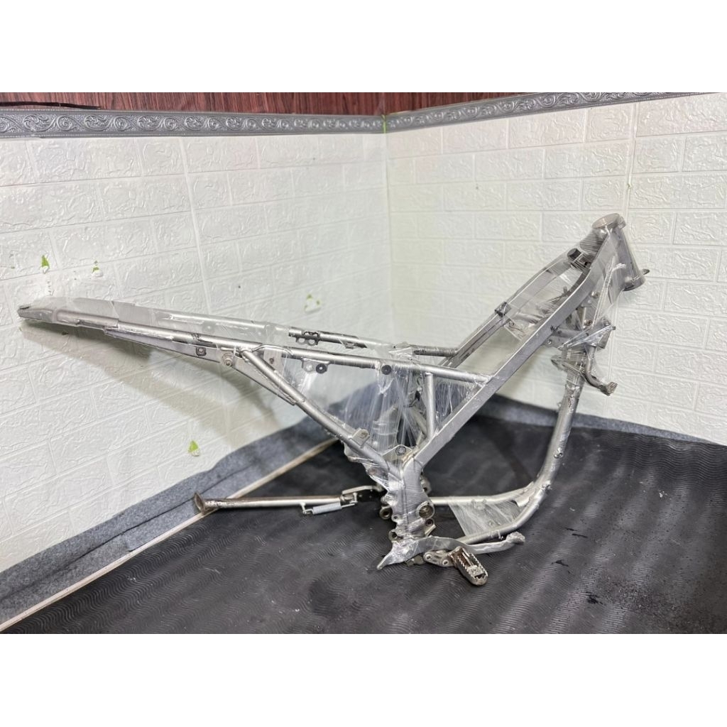 Rangka klx 150 ori