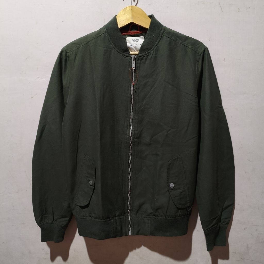 Jaket Bomber Bershka Second