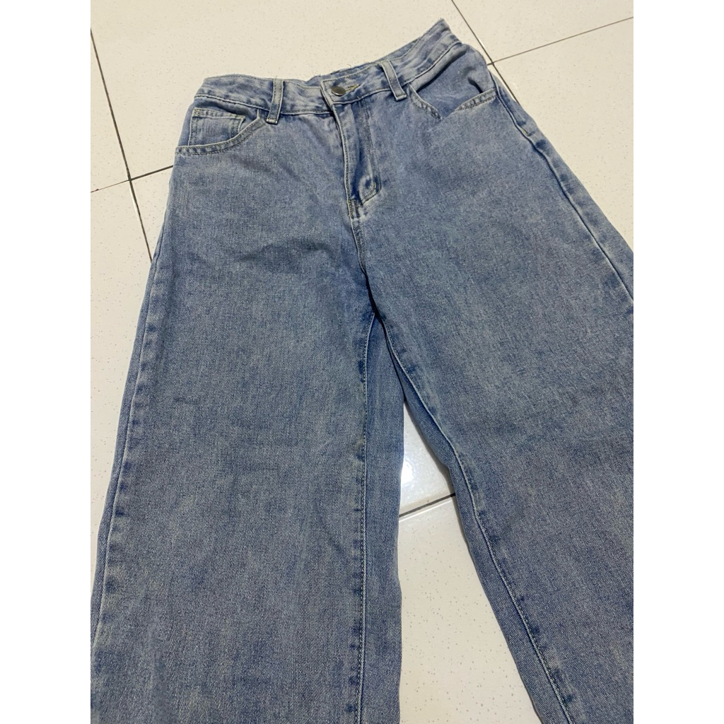 lulu jeans