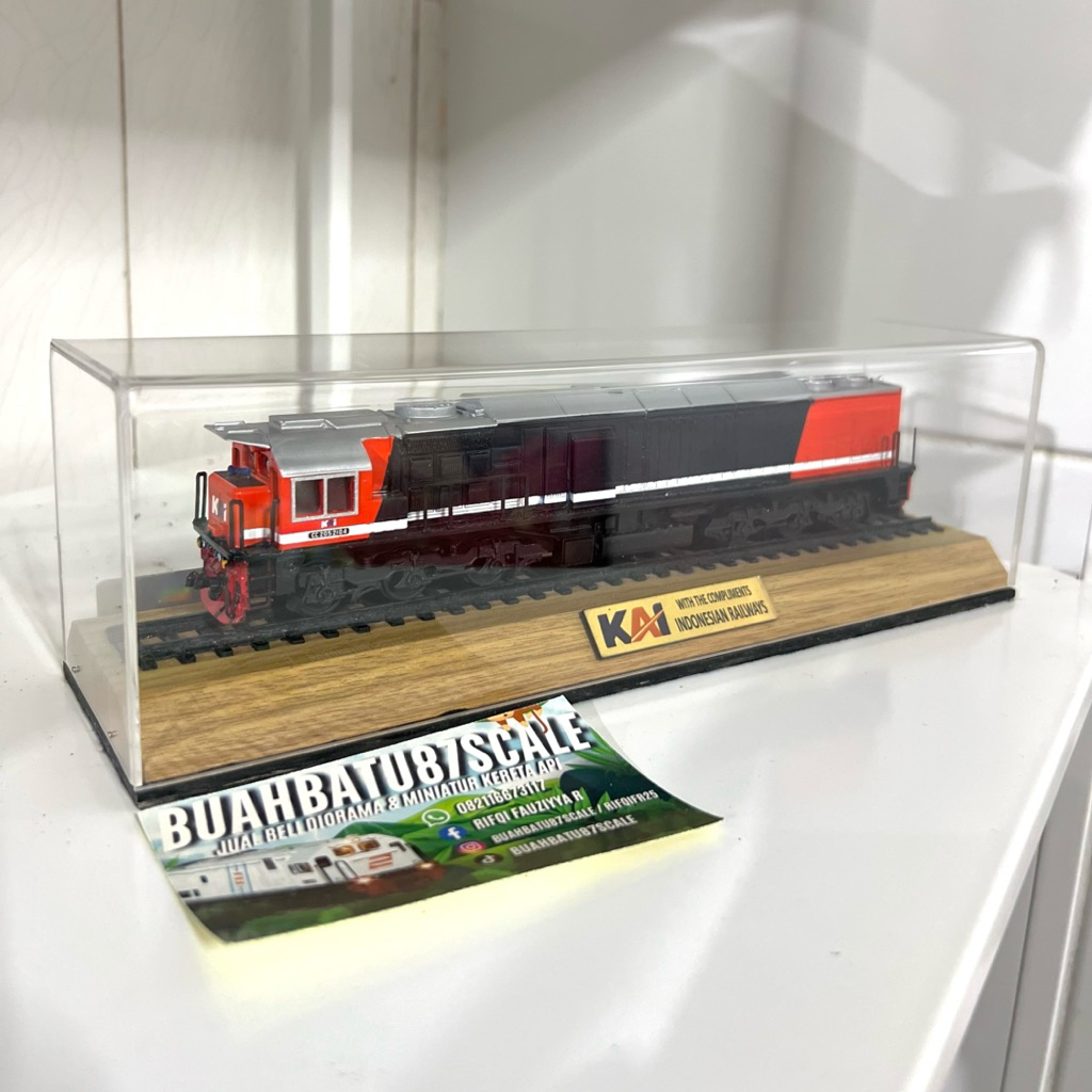 Miniatur Kereta Api / Lokomotif CC 205 Medium Detail Skala HO