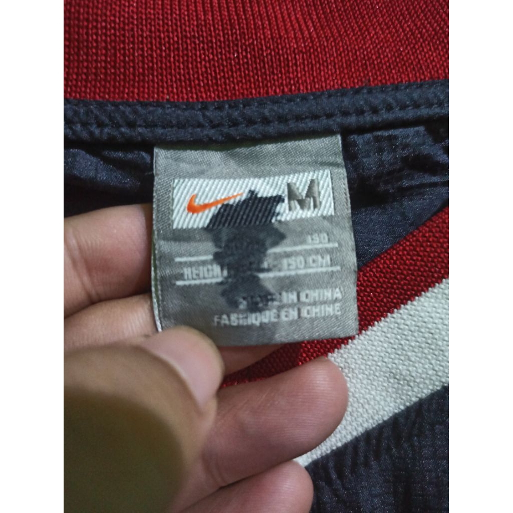 crewneck parasut vintage