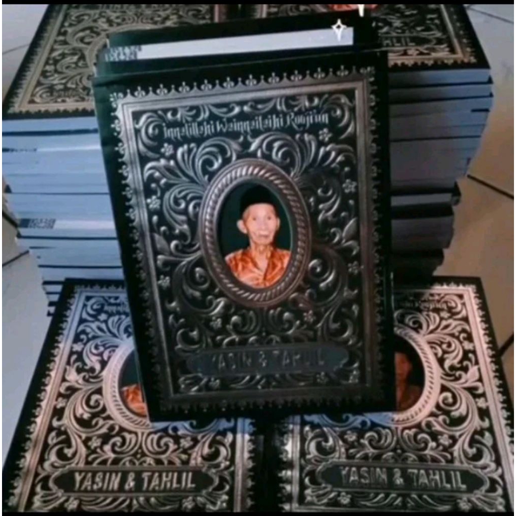 paket 12 buku cetak buku Yasin halaman 144 mengenang 40,100,1000 hari request foto dan nama