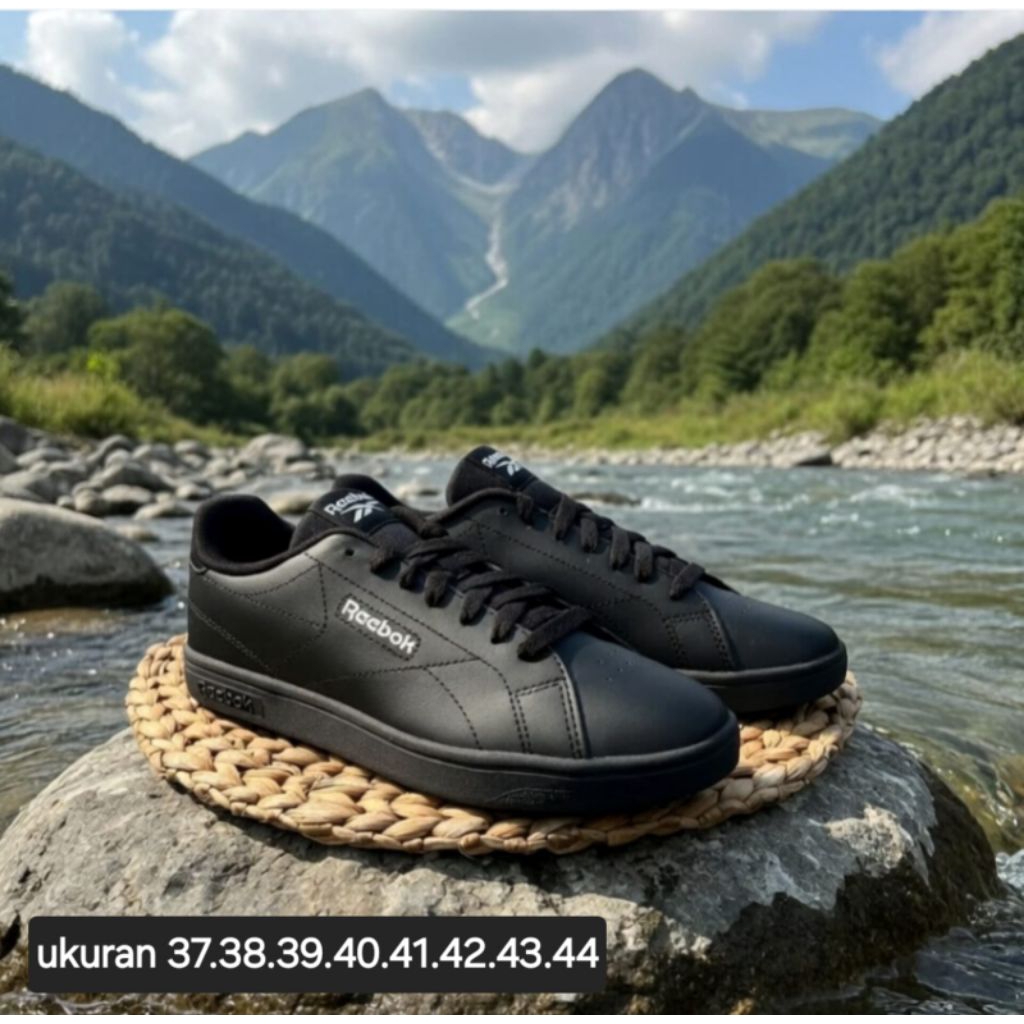 sepatu casual sekolah reebok hitam polos