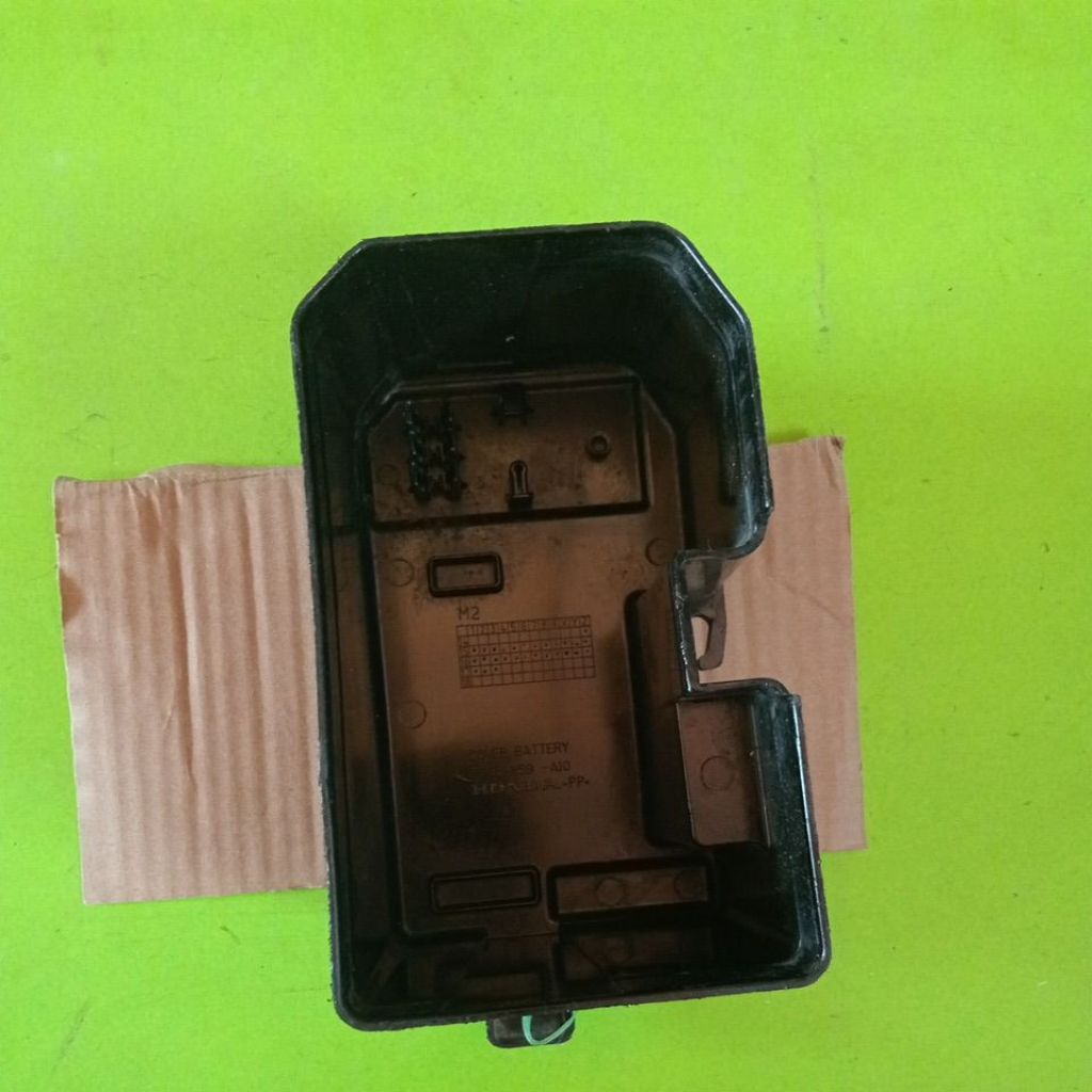 cover box aki tutup aki dalam motor Honda Vario 125/150 old original seken