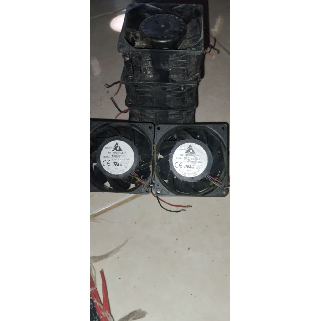fan 8x8 DC high speed 12v 4.90a