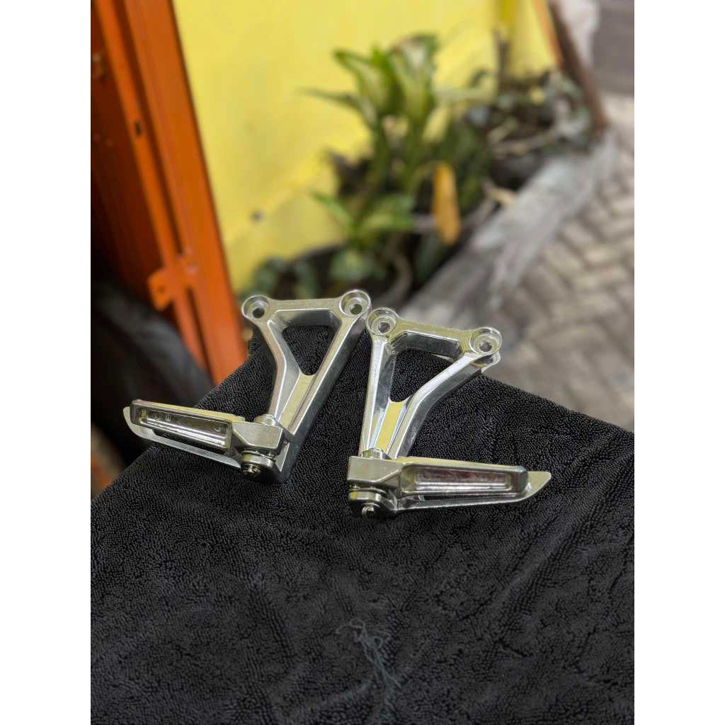 (COD) POSTEP BELAKANG CBR650 FOOTSTEP BELAKANG CBR650 IMPOR PIJAKAN KAKI CBR650 VAPOR DETAIL ORIGINA