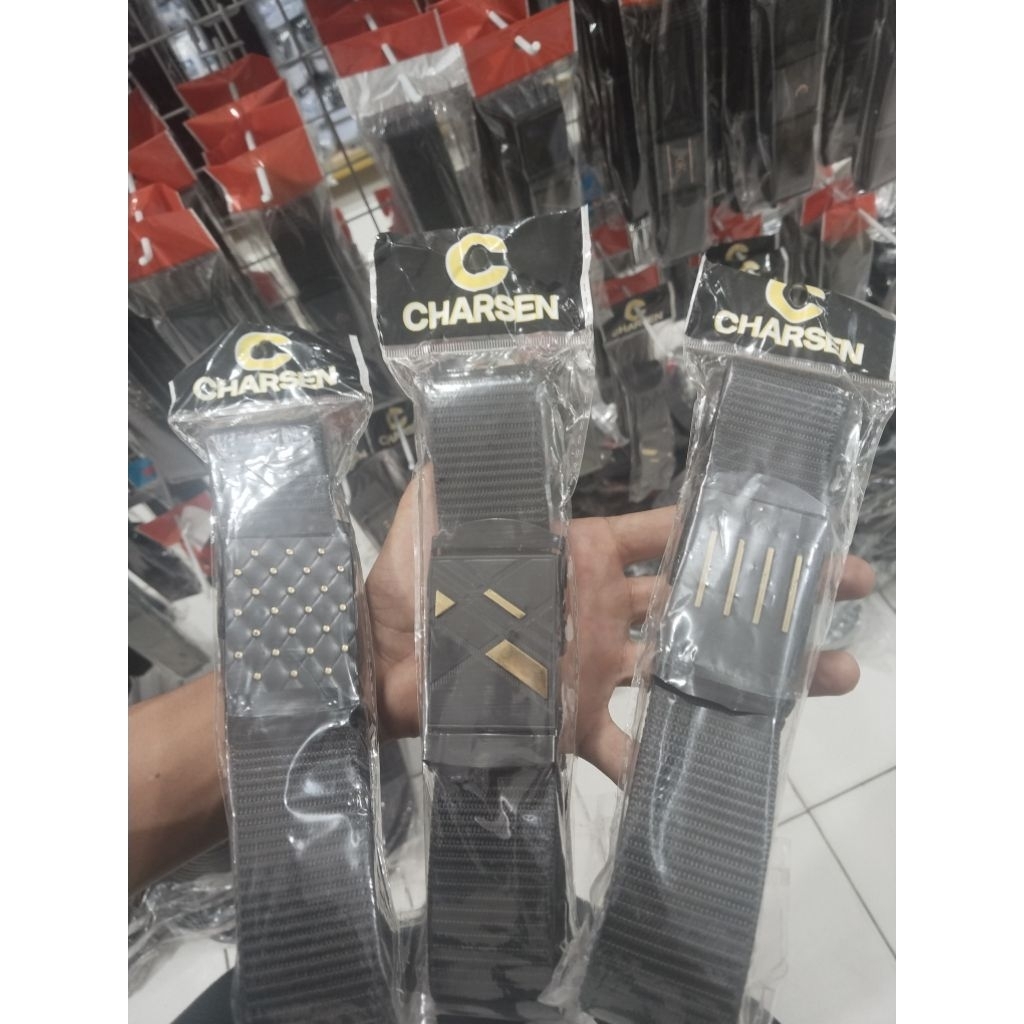 tali pinggang kain jepit