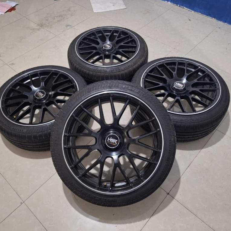 Velg Mobil Bekas Ring 19 Lubang 5 ROSTOCK HSR R19 H5X112 BAN 235 40 R19