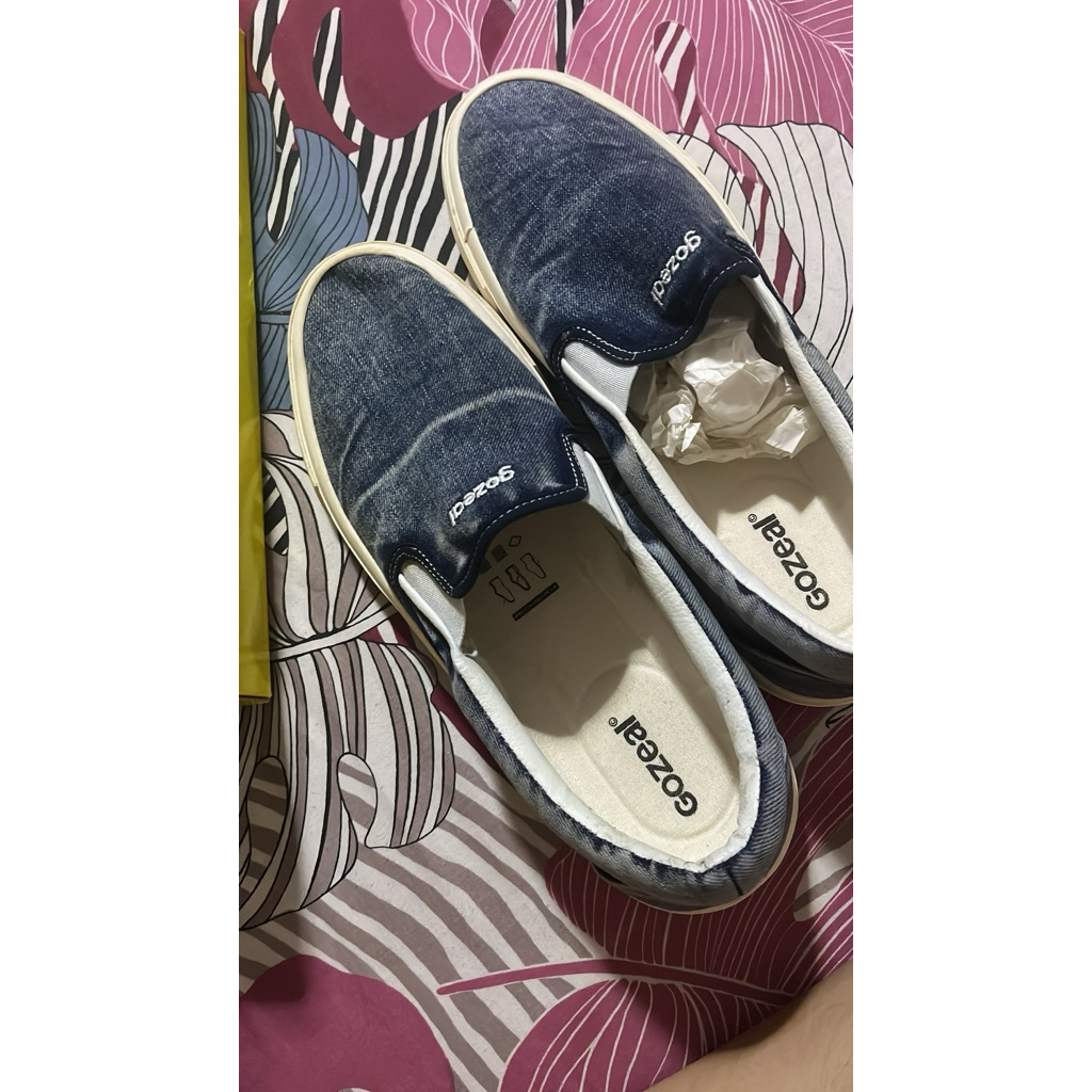 sepatu gozeal