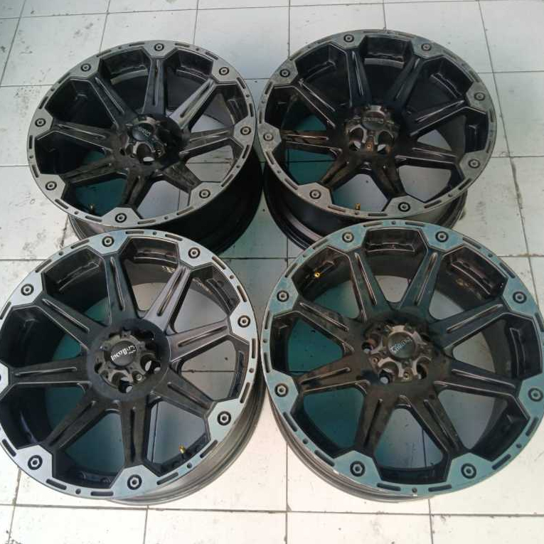 Velg Mobil Bekas Ring 20 Lubang 5 INCUBUS R20X9 H5X114,3