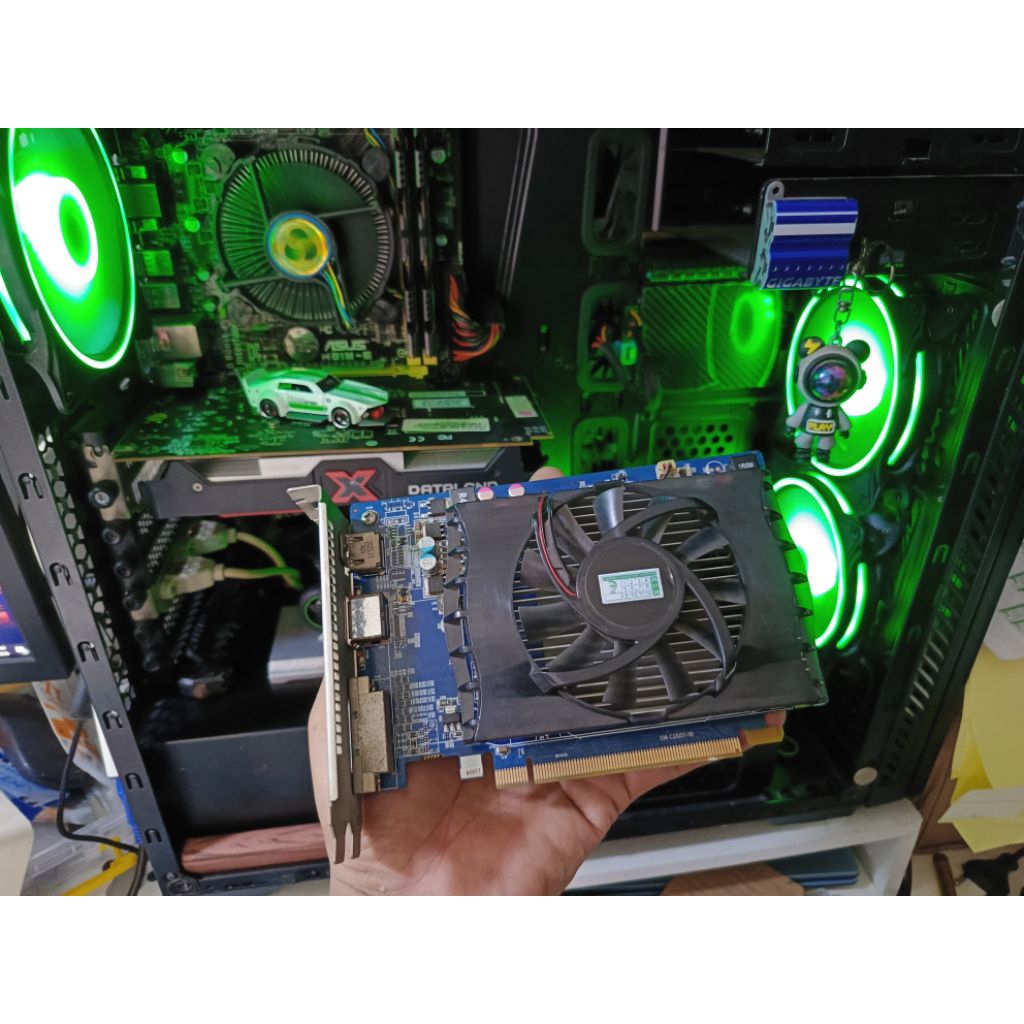 Radeon HD6670 (1Gb / 128Bit / DDR5)
