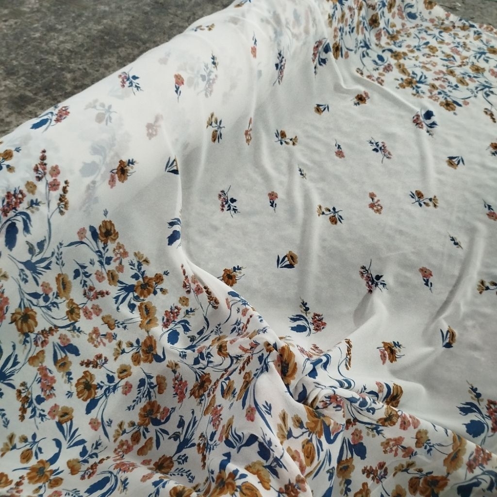 Kain Sifon Ceruty Babydoll Motif Bunga Kecil Floral Pinggir  - Cocok Untuk Gamis,Khimar,Kebaya,Jilba