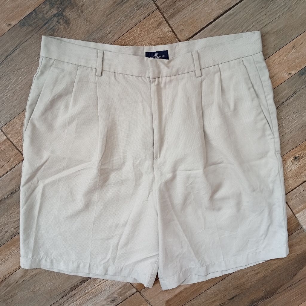 CELANA PENDEK DOCKERS GOLF SIZE 34 SECOND
