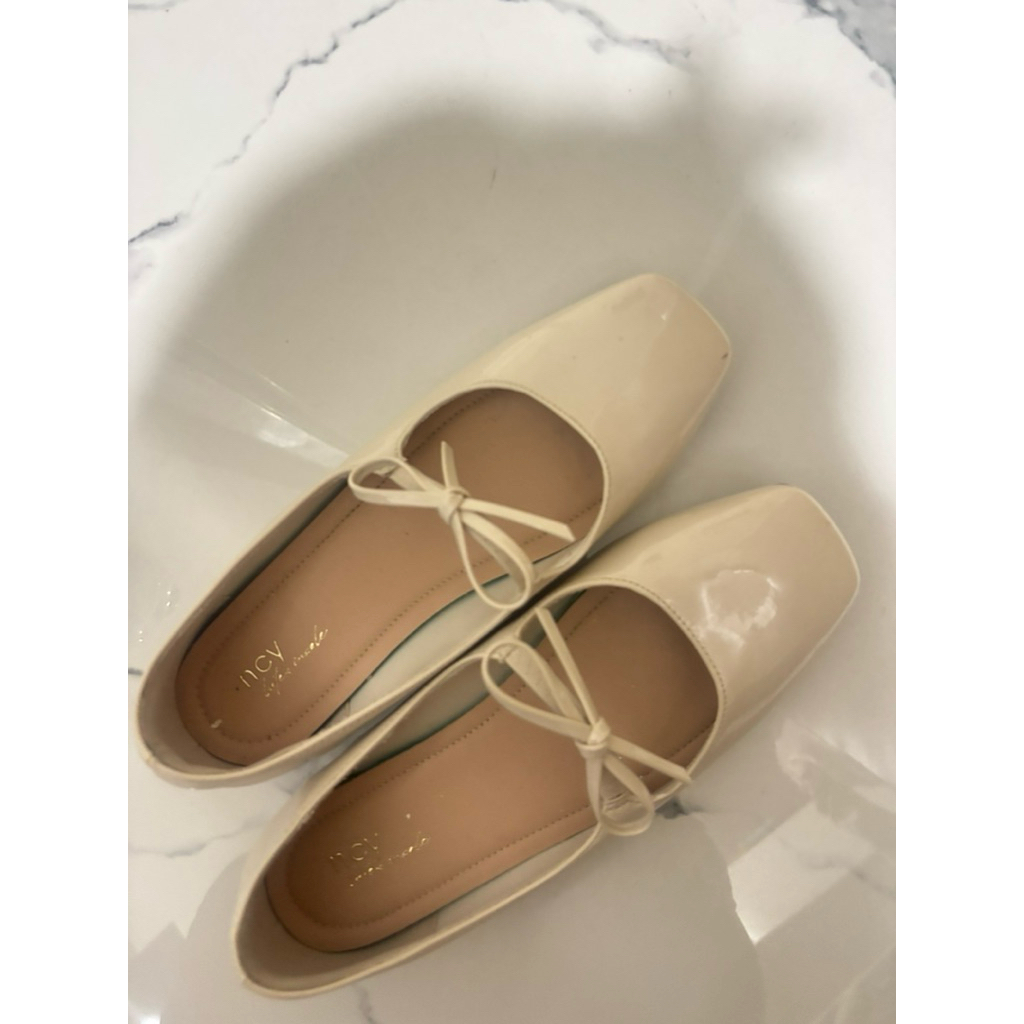 NCY flat shoes White Honey