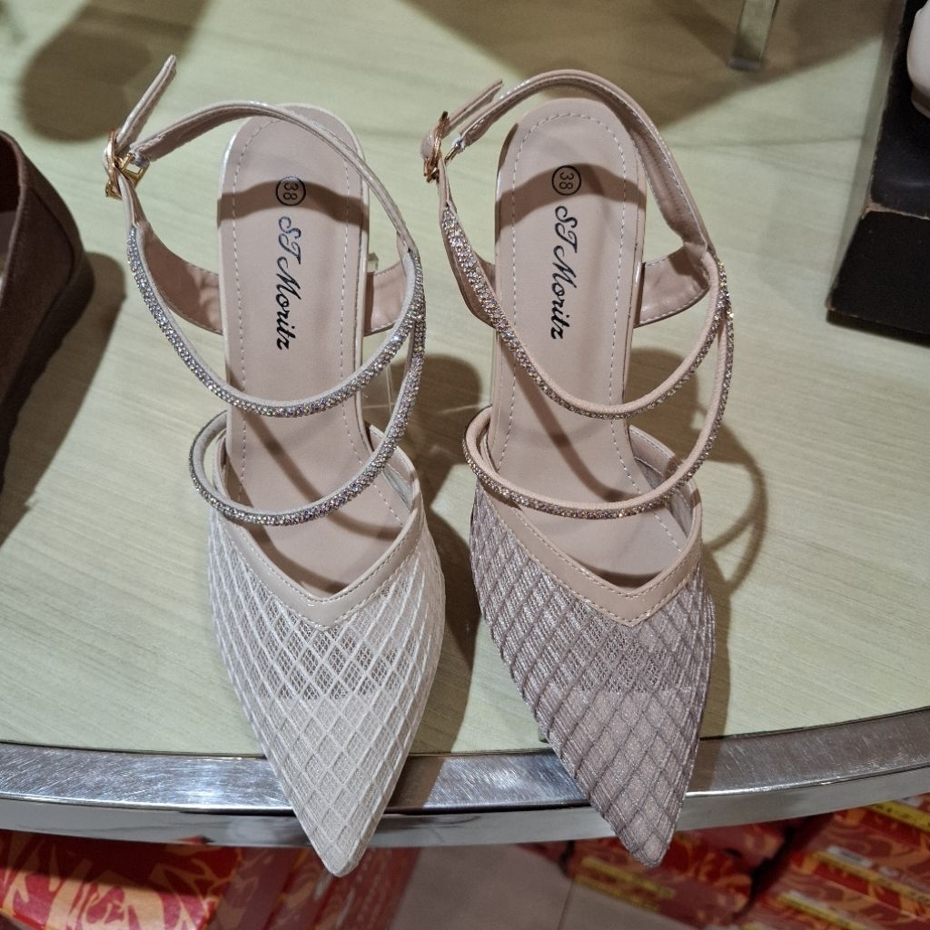 Heels Wanita ST.MORITZ ORI