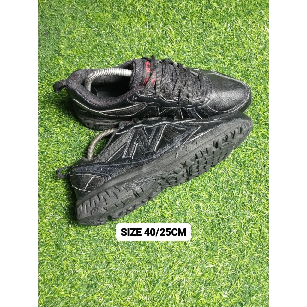 sepatu nb 410