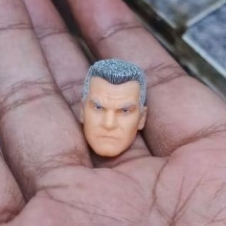 mezco batman supreme knight original 1 head only