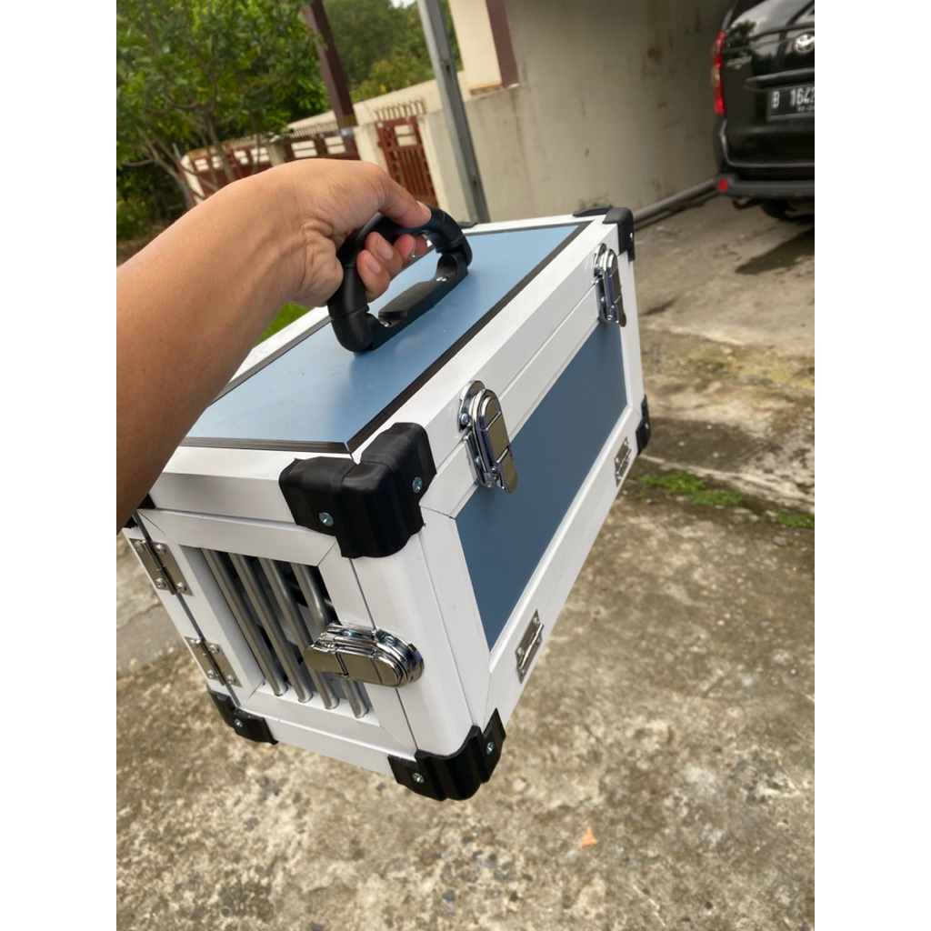 BOX BURUNG FREE FLY BAHAN ALUMUNIUM