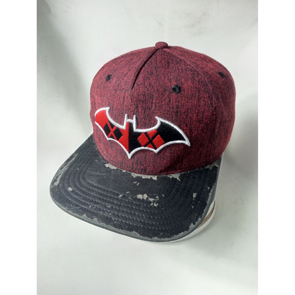 Topi Bioworld DC Comics Official Batman Harley Quinn Snapback Cap