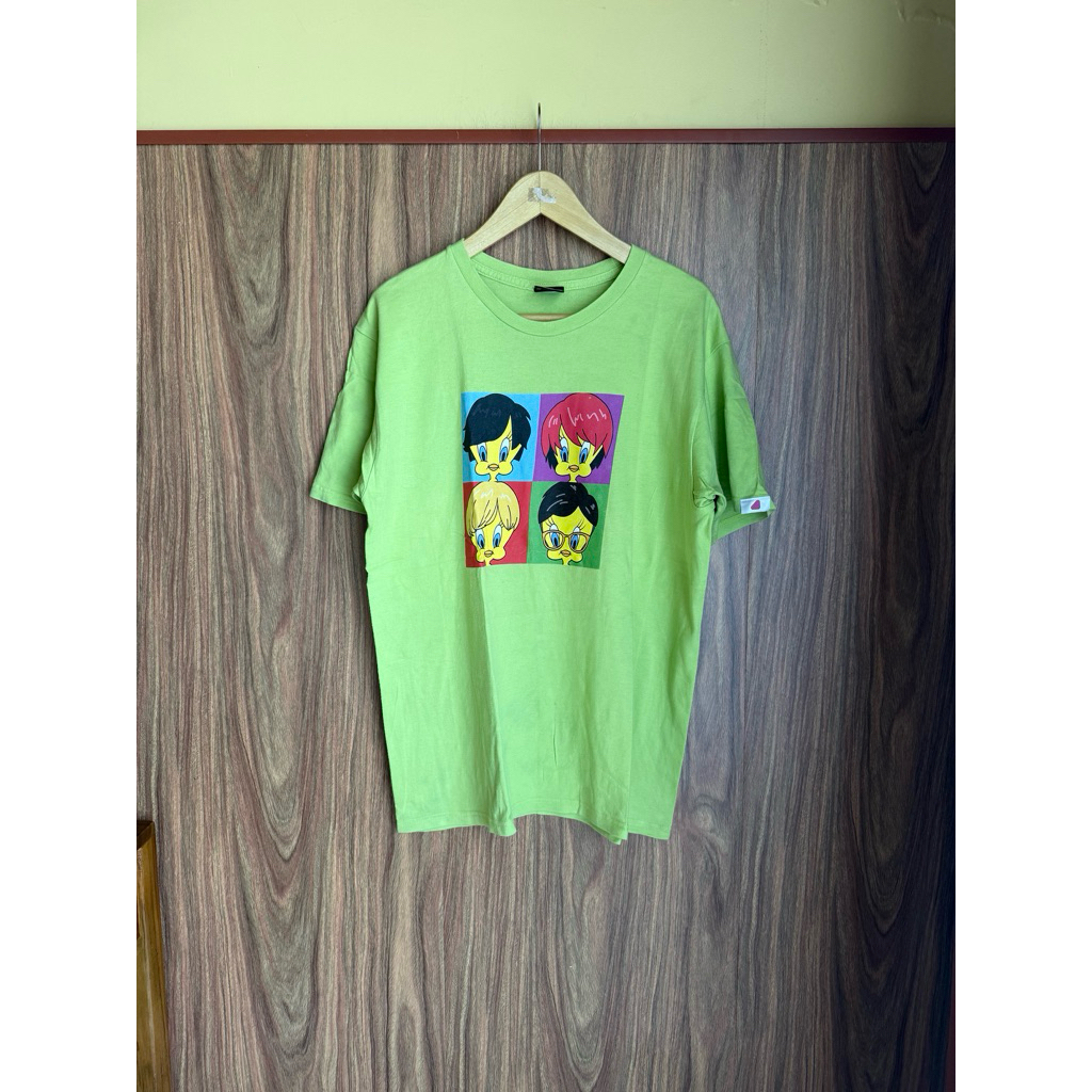 Baju Kaos Looney Tones Tweety Second