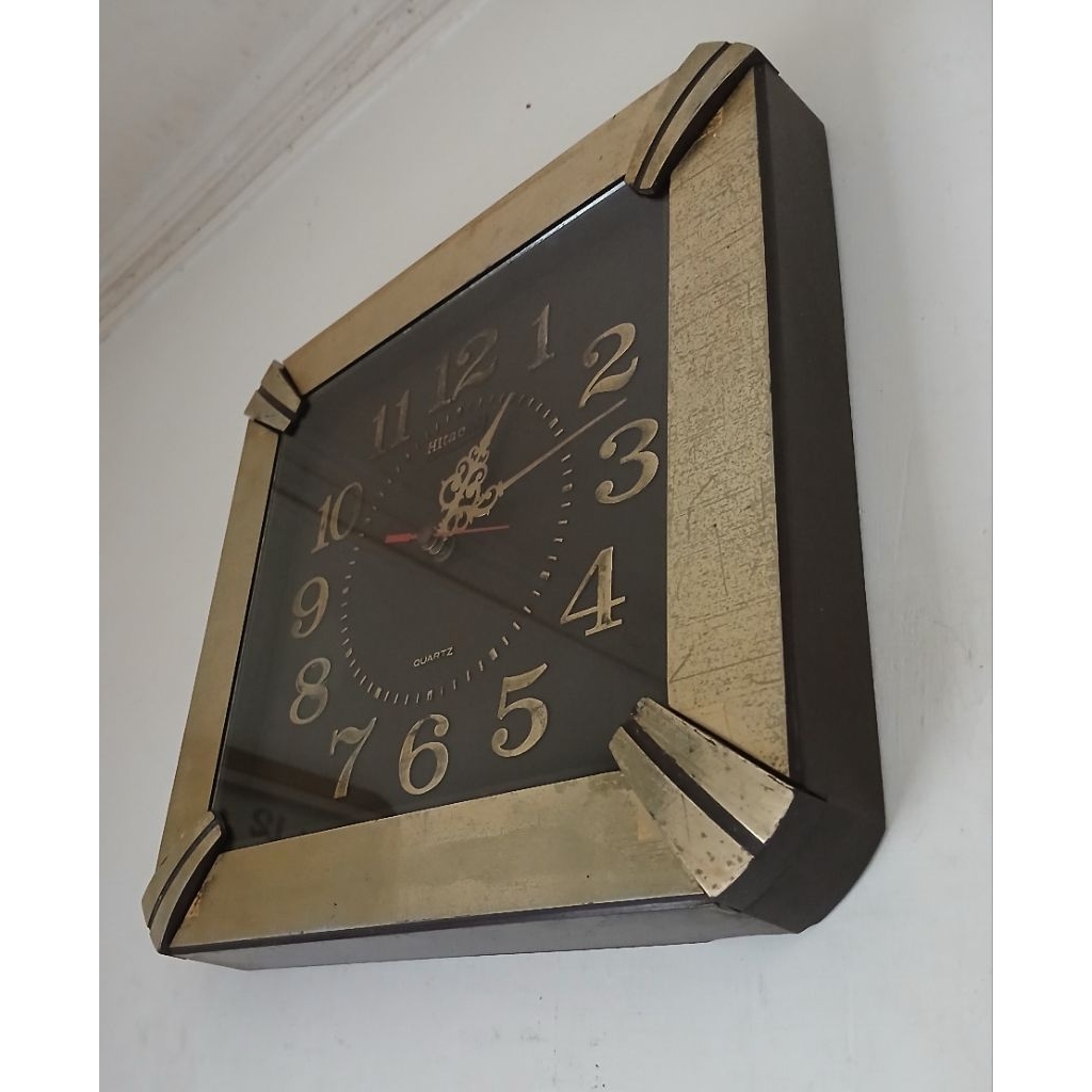Jam dinding HITACHI ( mesin japan original ) vintage