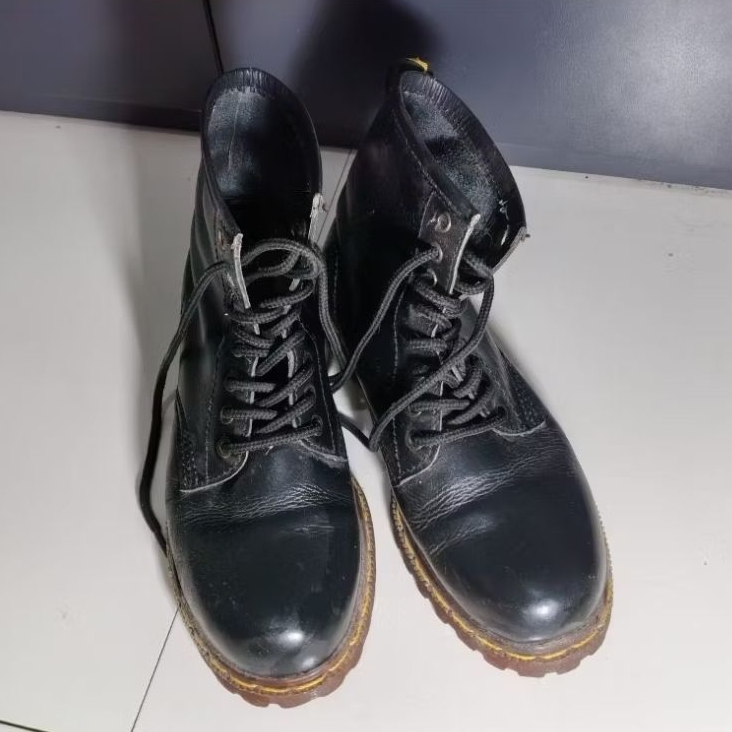 Preloved sepatu boots