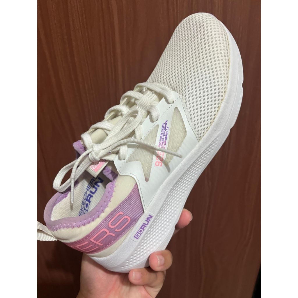 SKECHERS GO RUN