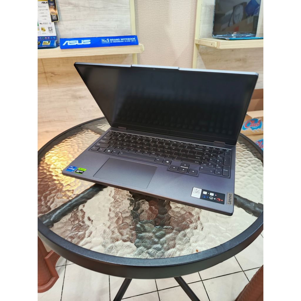 LENOVO LEGION 5 15IRX9 | I7-13650HX 24GB 512GB RTX4060 8GB 15.6" FHD W11