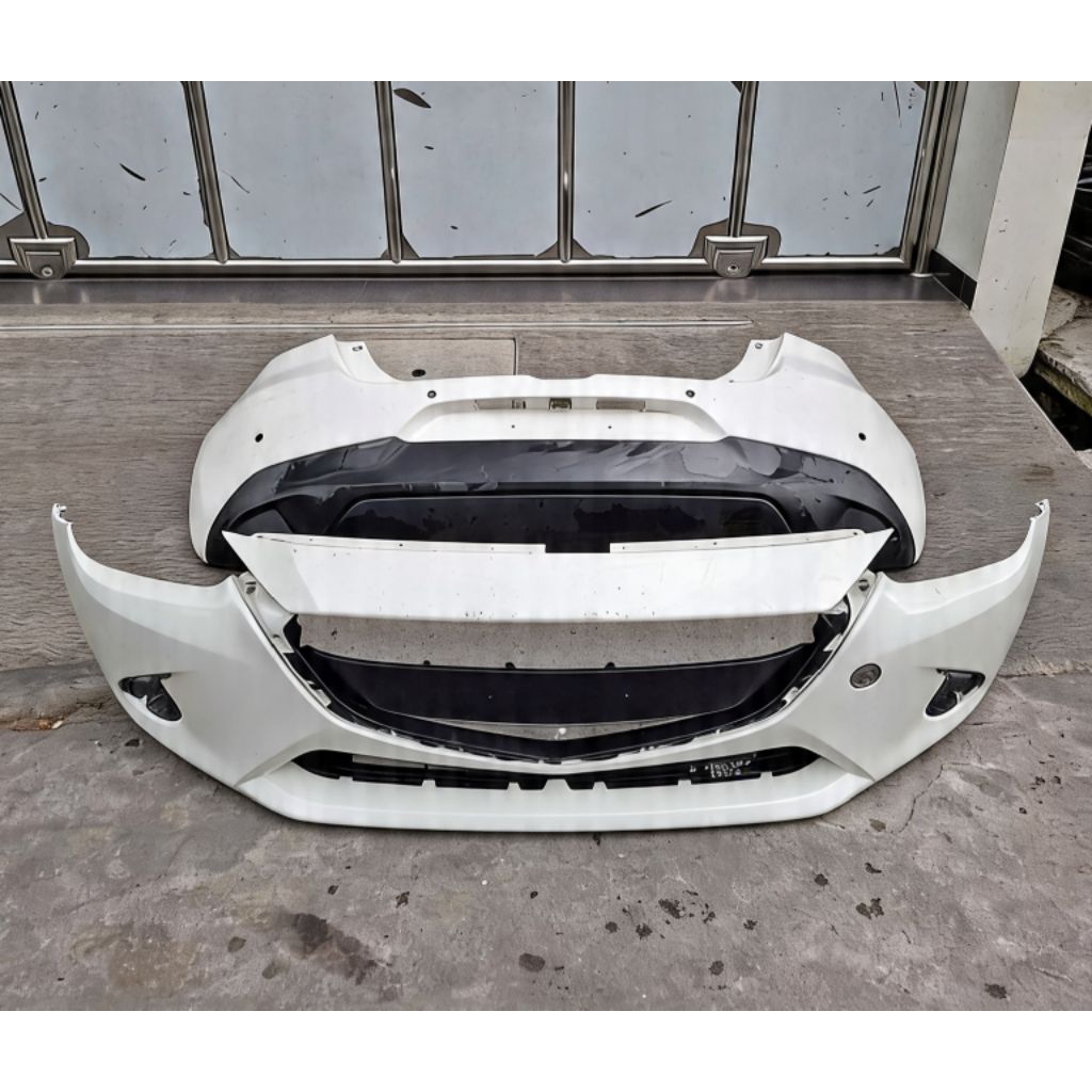 bumper bemper depan  belakang mazda2 mazda 2 skyactiv