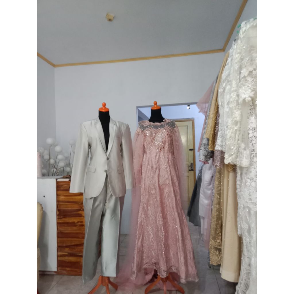 Sepasang Gaun pengantin + slayer