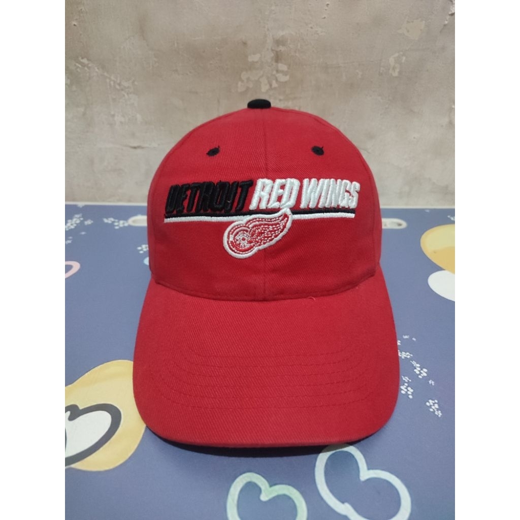 Topi Caps NHL Detroit Red Wings Merah
