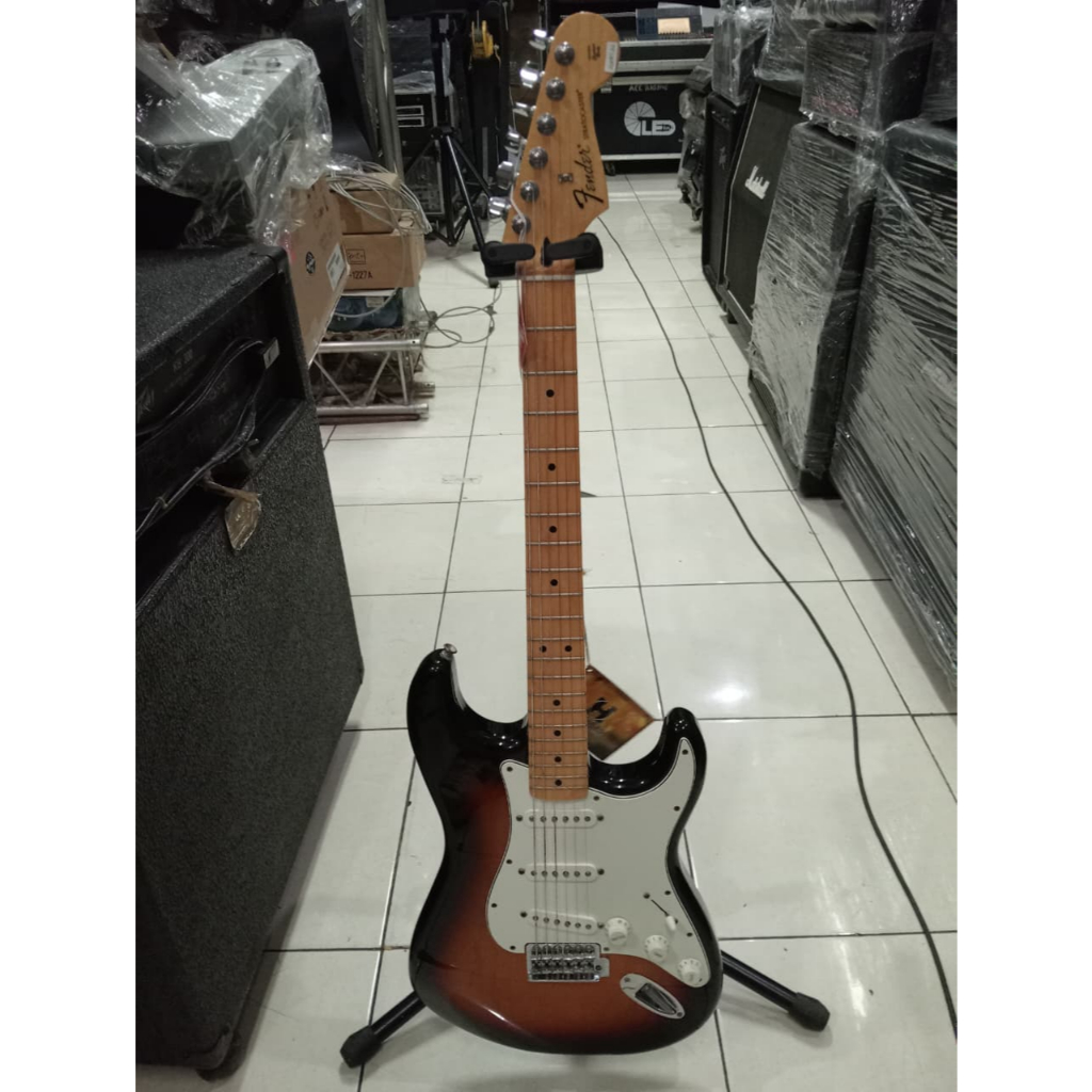 Gitar Fender stratocaster Mexico bekas mulus