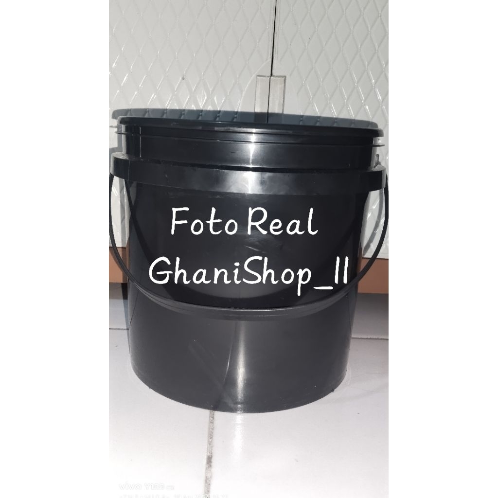 Emberan bekas Cat ukuran 5kg + Tutupbersih, bahan tebal & gagang plastik
