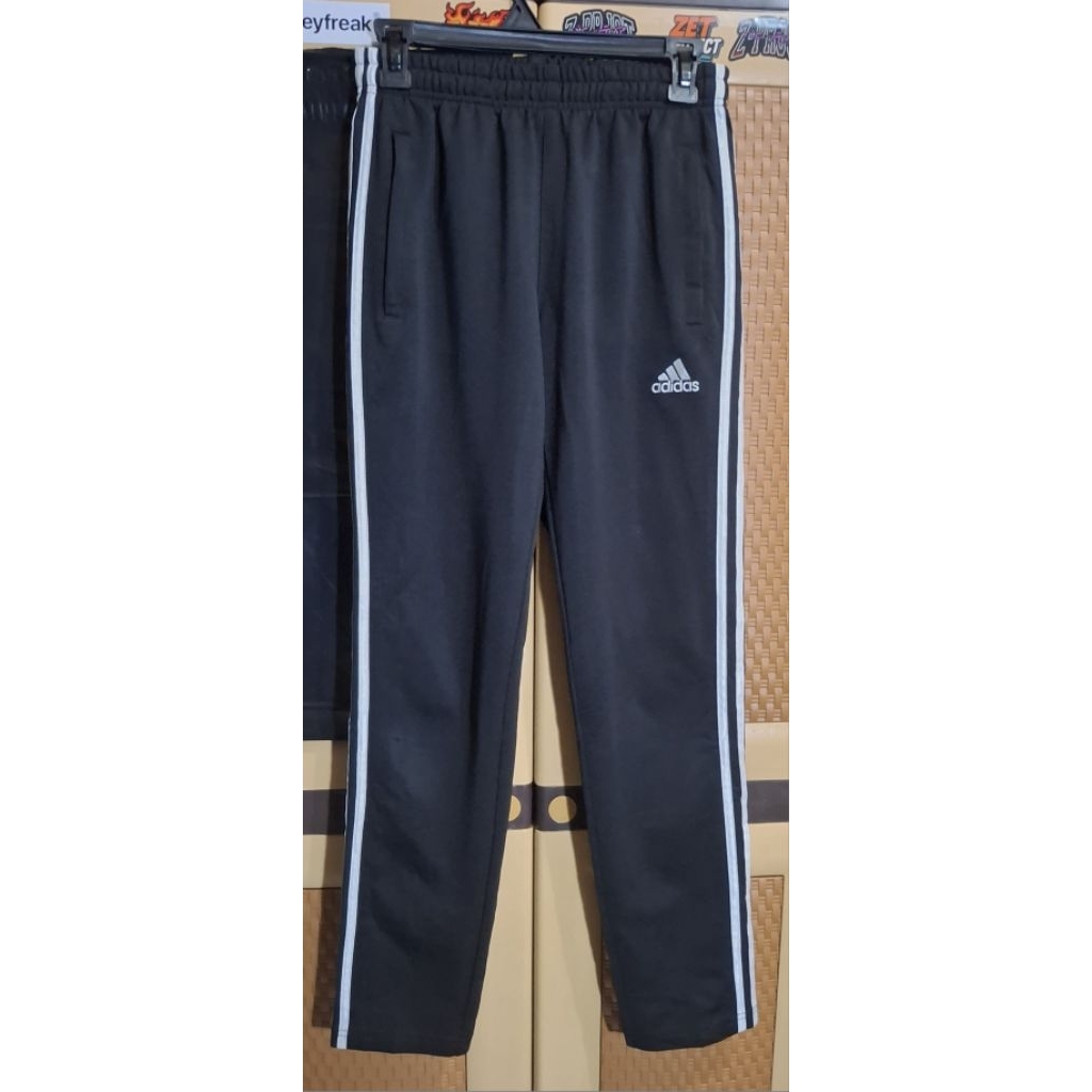 Track Pants / Celana Panjang Adidas Martial Art Hitam - Bekas Second
