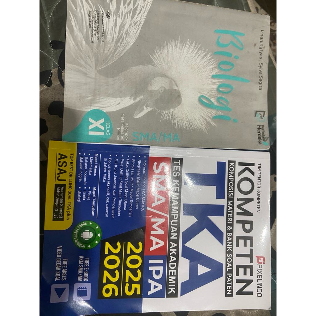 preloved buku tka sma kompeten dan buku biologi erlangga kurikulum merdeka kelas XI