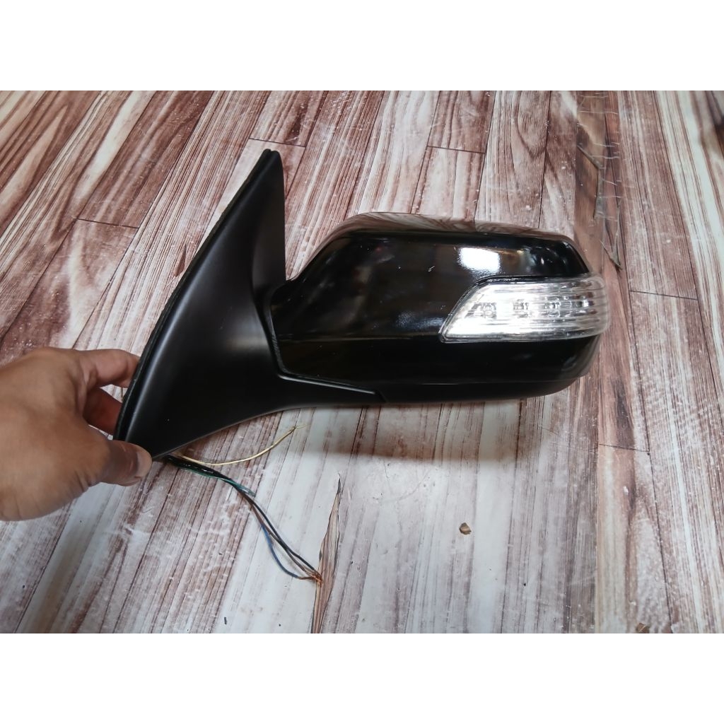 spion mobil daihatsu xenia electrik kaca tahun 2006-2011 sebelah kiri