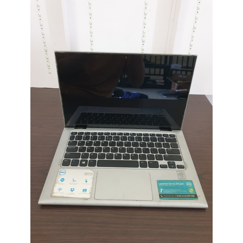 Laptop Dell Inspiron 11 3000 Series Core i3